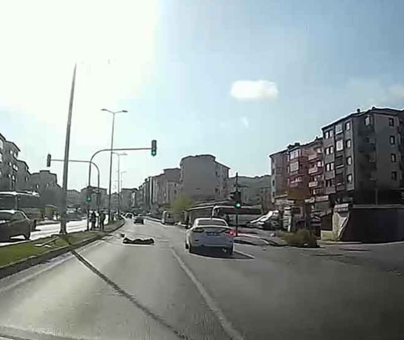 Zonguldak'ta otomobilin çarptığı üniversite öğrencisi yaralandı