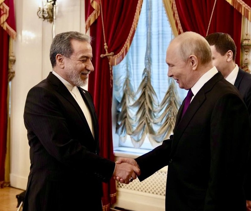 Rusya Devlet Başkanı Putin, İran Dışişleri Bakanı Abbas Arakçi'yi kabul etti
