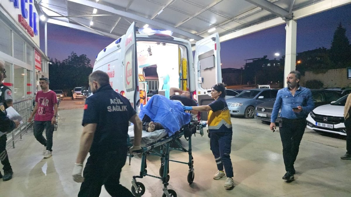 Adana'da baba tartıştığı kızını bıçakla yaraladı