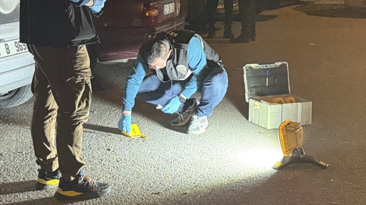 Denizli'de trafikte bıçaklı kavga: 2 yaralı