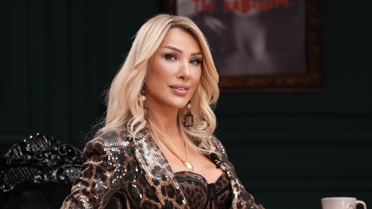 Seda Sayan'ın İstanbul önerisi: Giriş pasaportla olmalı