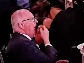 Trump'a saldırı girişiminde herkes ayrı telden çaldı: Biri alkol çaldı, diğeri yemeğine devam etti