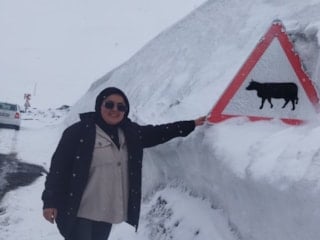 Ardahan'da nisan ayına rağmen kar yağışı sürüyor