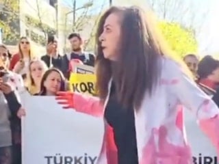 Ankara'da hayvanseverlerden garip eylem: Kimse anlam veremedi