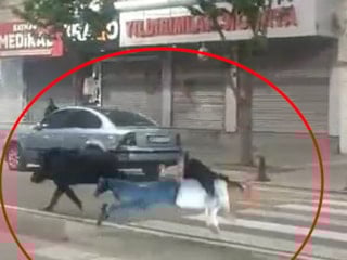 Batman'da sokaklarda dolaşan domuz dehşet saçtı