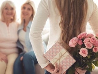 ChatGPT'den Anneler Günü hediye fikirleri 2026: Annelere yapay zekalı hediyeler