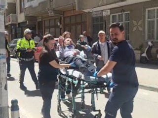 Bursa'da yayaya çarpmamak için manevra yaptı , ölümden döndü