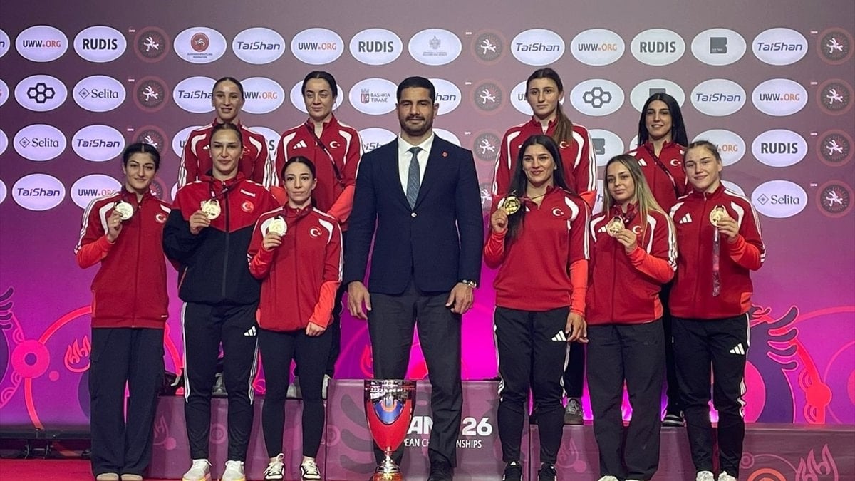 Kadın milli güreşçiler, Avrupa Şampiyonası'nda göz doldurdu