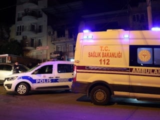 İzmir’de evde çıkan yangında baba öldü, oğlu entübe edildi