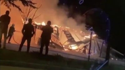 Amasya’da manav tezgahı alev topuna döndü