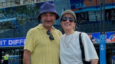 Melike Şahin hamile! Sahnede anne olacağını açıkladı