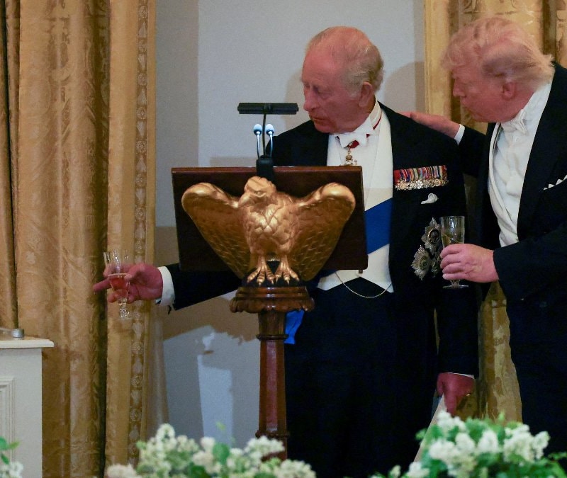 Trump çifti, İngiltere Kralı III. Charles'ı akşam yemeğinde ağırladı