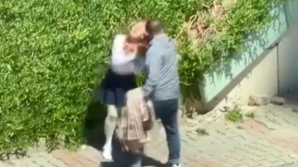 İstanbul'da tartıştığı kadını sokak ortasında yumruklayarak darbetti