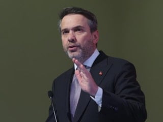 Alparslan Bayraktar, Türkiye'nin yeni enerji stratejilerini açıkladı