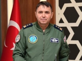 Fenerbahçe maçında F-16 uçurdu: Tümgeneral Mete Kuş görevden alındı