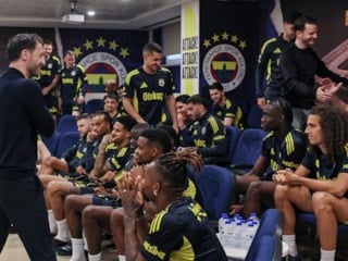 Domenico Tedesco, oyuncularla vedalaştı