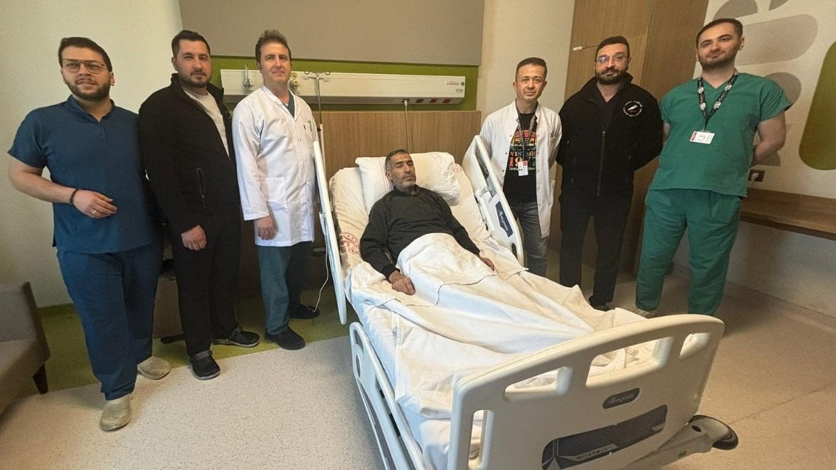 Gaziantep'te karnından 8 kiloluk polikistik böbrek çıkarıldı