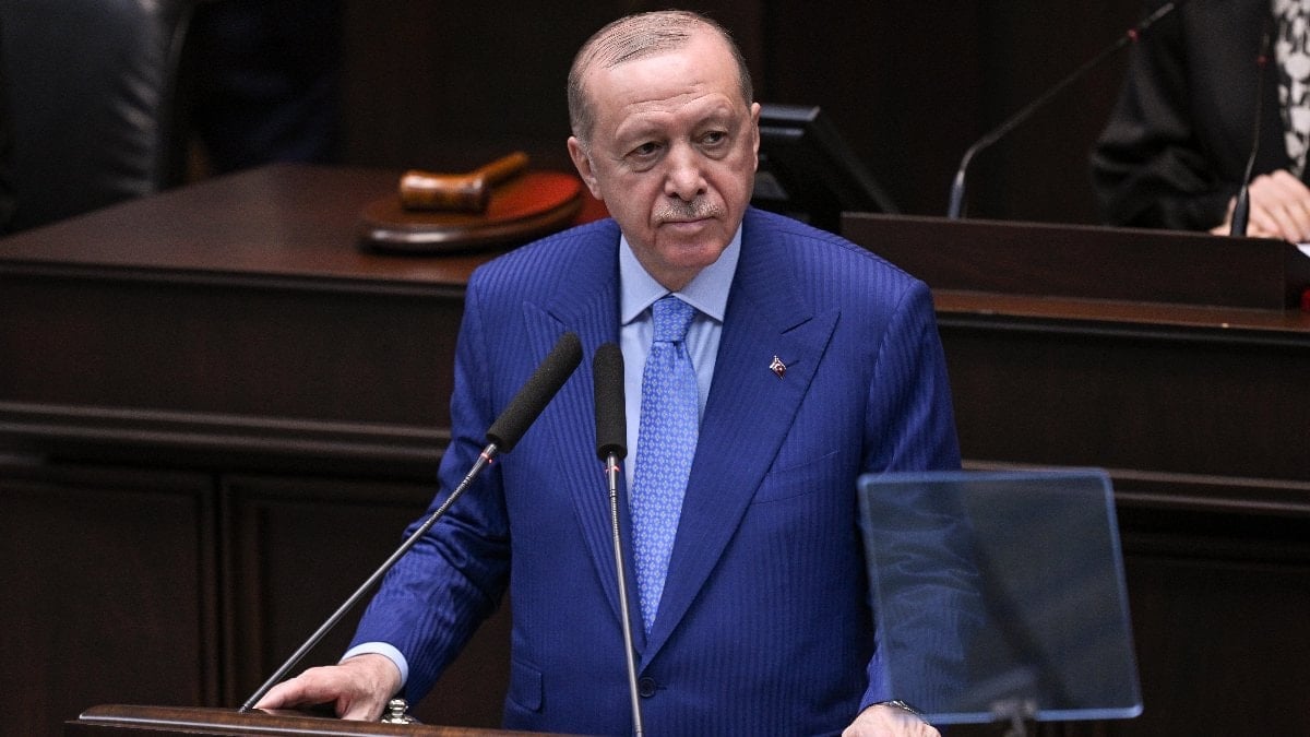AK Parti Grup Toplantısı'nda sıcak anlar: Tayyip dede, seni seviyorum