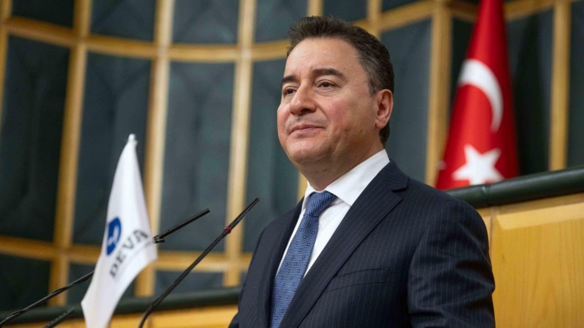 Ali Babacan'ın dili sürçtü: Vatandaş dişini s*** s*** ağızda diş kalmadı