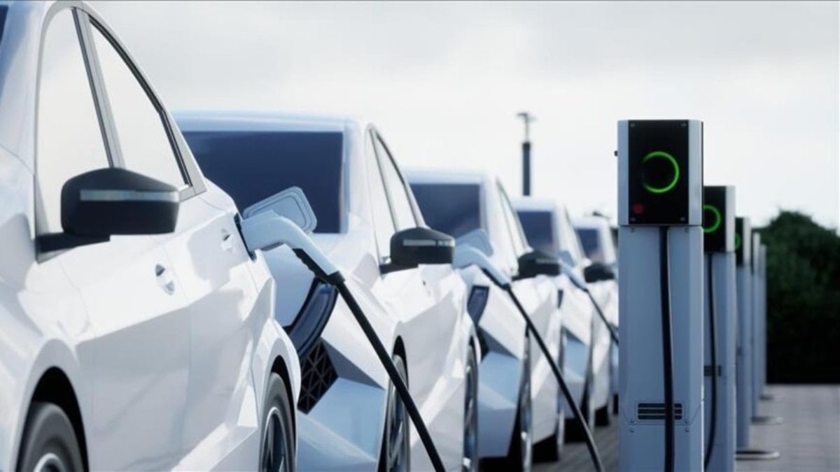 Elektrikli araçların pazar payının yüzde 25'e yükselmesi bekleniyor