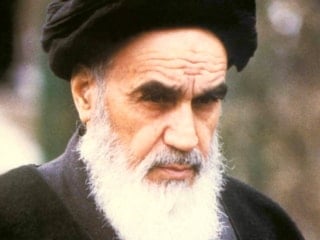 MİT, İran Devrimi'nin lideri Humeyni'nin Türkiye'de ikamet ettiği döneme ait belgeyi paylaştı