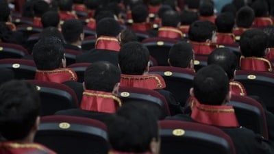 HSK kararnamesiyle 34 hakim ve savcının görev yeri değişti