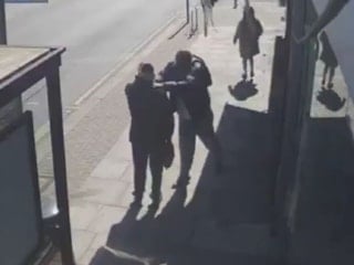 İngiltere'nin başkenti Londra'da Yahudilere yönelik bıçaklı saldırı