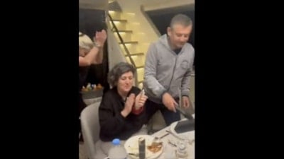 Özgür Özel ve kurmaylarının lüks teknede eğlendiği anlar