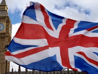 İngiltere'de 2009 sonrası doğanlara ömür boyu sigara satış yasağı