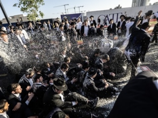 İsrail'de askerlik karşıtı protesto: Yüzlerce Haredi bir araya geldi