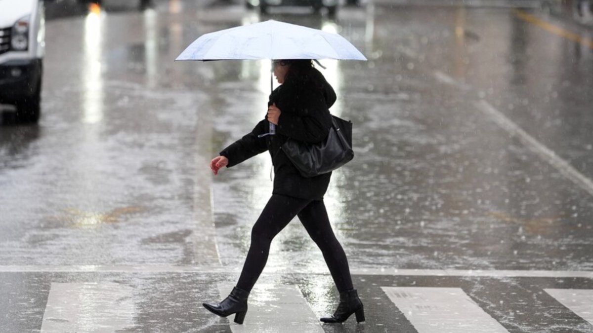 Kış geri dönüyor: Sıcaklıklar düşecek, yağmur artacak