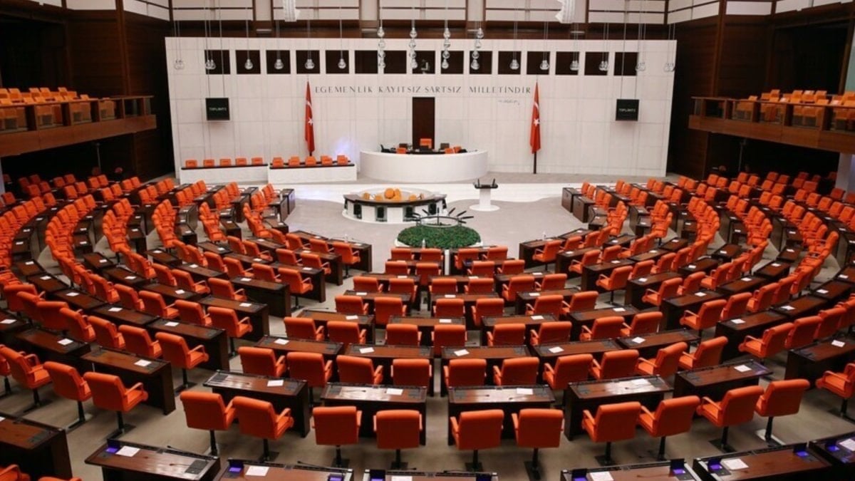 TBMM'de fahiş aidat düzenlemesi: Kanun teklifinin ilk 5 maddesi kabul edildi