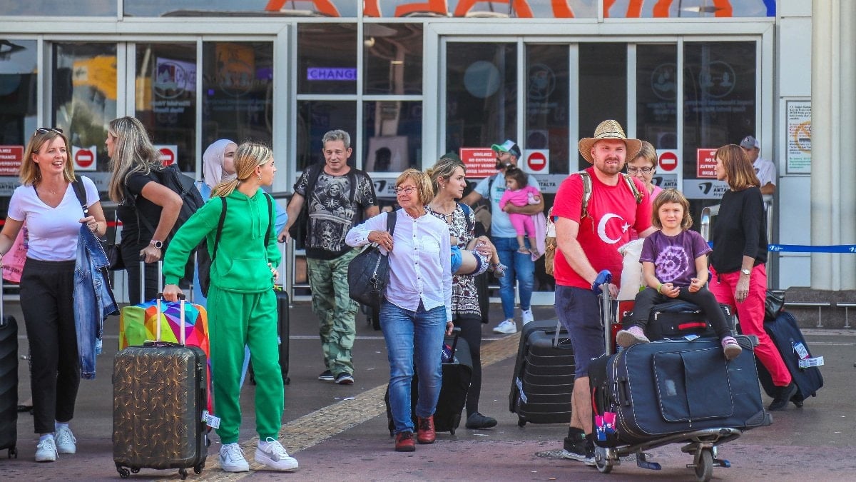 Turizm geliri ilk çeyrekte yüzde 4,2 arttı