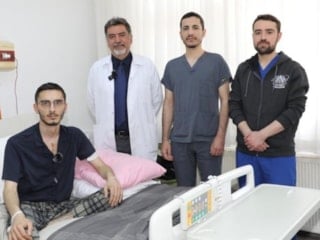Grip sandı, doktora gitmedi: 23 yaşındaki genç 4. evre kanseri yendi