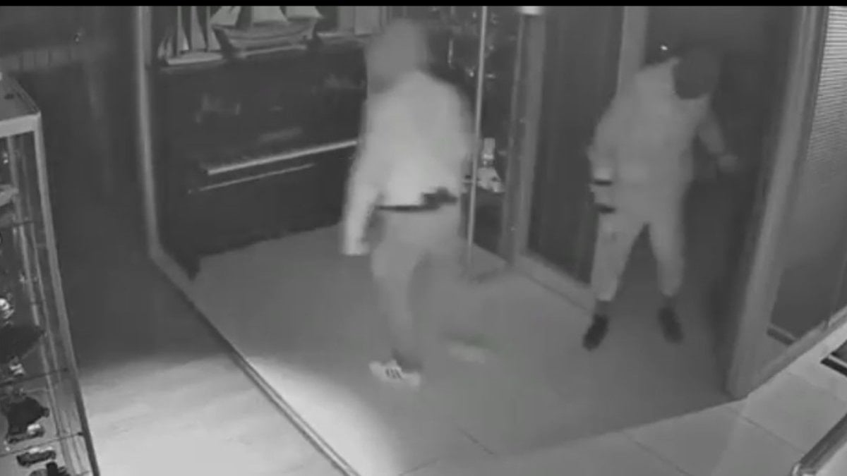 Bursa'da 5 maskeli hırsız, işletmelerin kasalarına dadandı: 4'ü tutuklandı