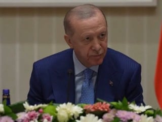 Cumhurbaşkanı Erdoğan, 1 Mayıs öncesi işçileri Beştepe'de kabul etti