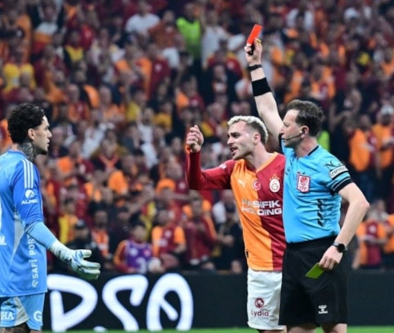 PFDK, Fenerbahçeli Ederson'a 3 maç ceza verdi