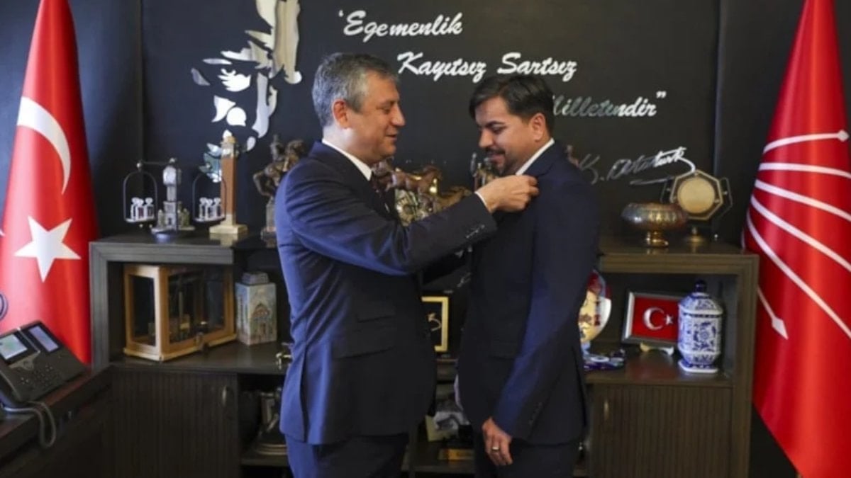 CHP, Arif Kocabıyık'ın üyeliğini askıya aldı