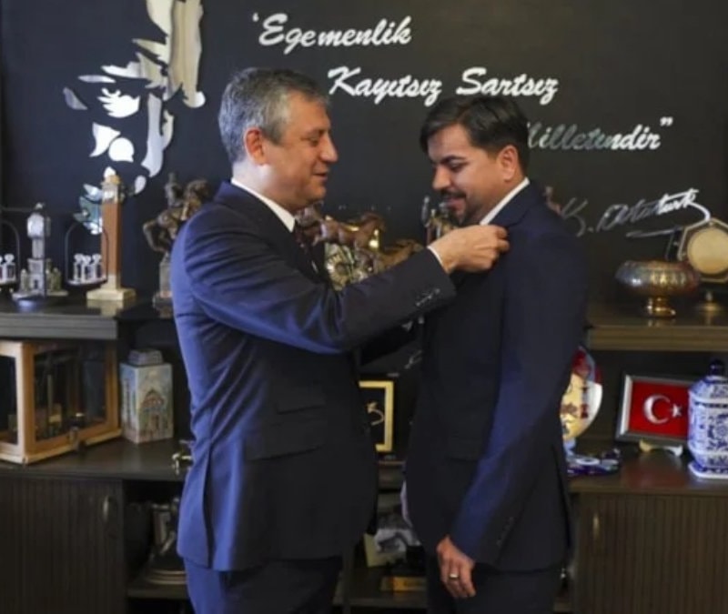 CHP, Arif Kocabıyık'ın üyeliğini askıya aldı