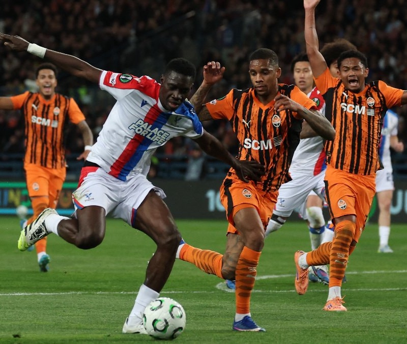Arda Turan'ın takımı Shakhtar Donetsk yarı final ilk maçında Crystal Palace'a yenildi