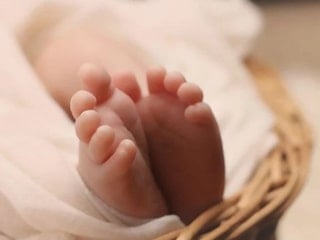 Doğum iznini 24 haftaya çıkaran düzenleme yasalaştı