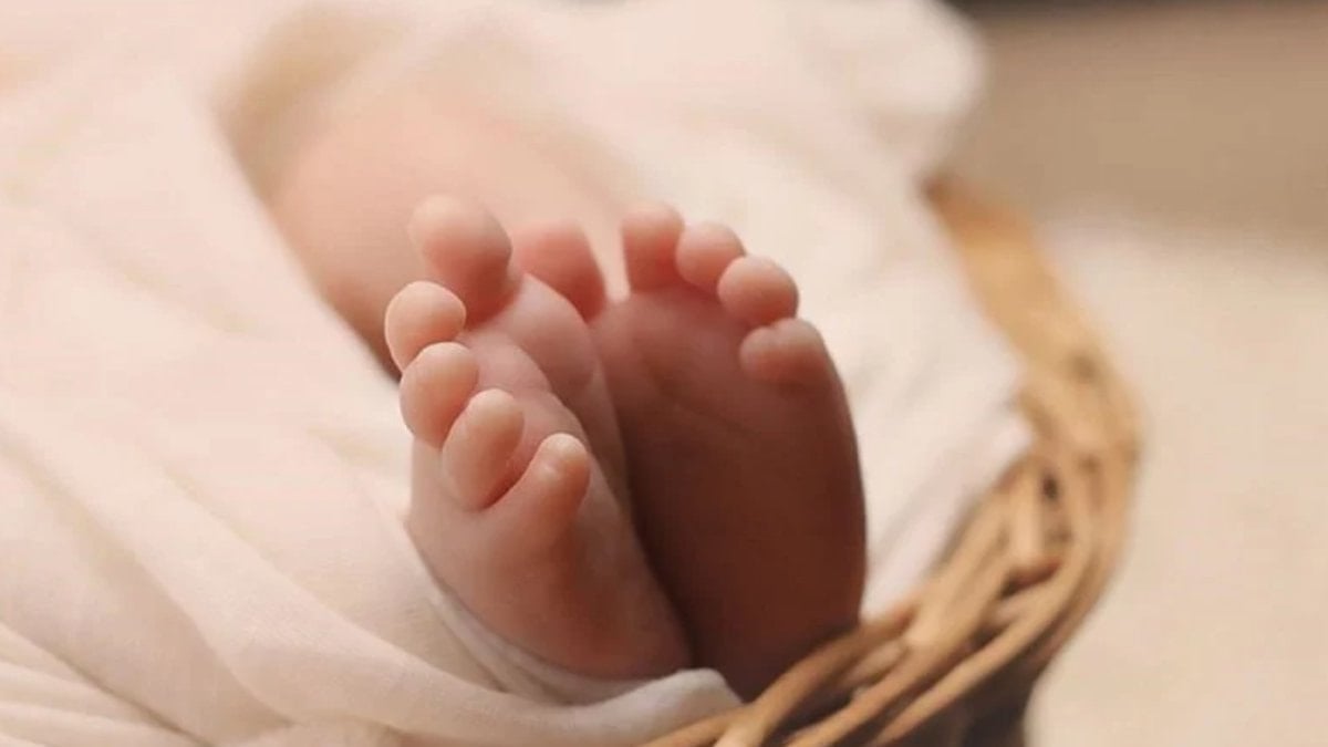 Doğum iznini 24 haftaya çıkaran düzenleme yasalaştı