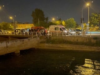 Adana'da sulama kanalına düşen genç kayboldu