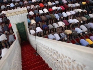 Ezan vakitleri: 1 Mayıs 2026 il il cuma namazı saatleri