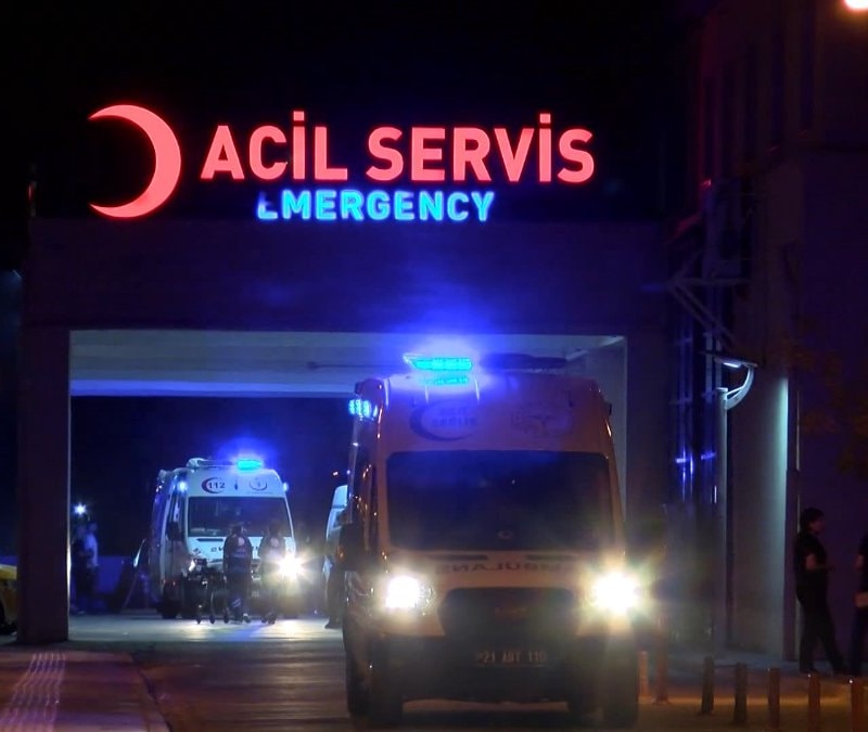 Diyarbakır'da yakının ölüm haberini alınca silahla hastaneye saldırdı