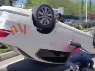 Siirt'te otomobil kazası: 2 sürücü yaralandı