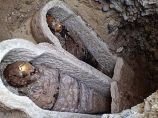 Mısır'da keşfedildi: Mumyanın karnından çıkanlar şaşırttı