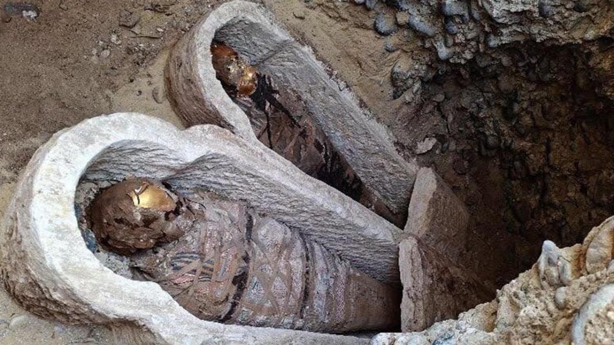 Mısır'da keşfedildi: Mumyanın karnından çıkanlar şaşırttı