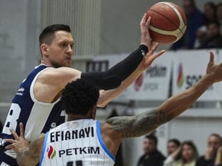Bahçeşehir Koleji, Aliağa Petkimspor deplasmanında kazandı