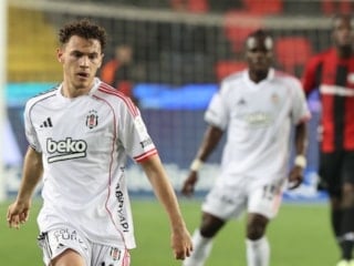 Kristjan Asllani, iyi oyunuyla dikkat çekti